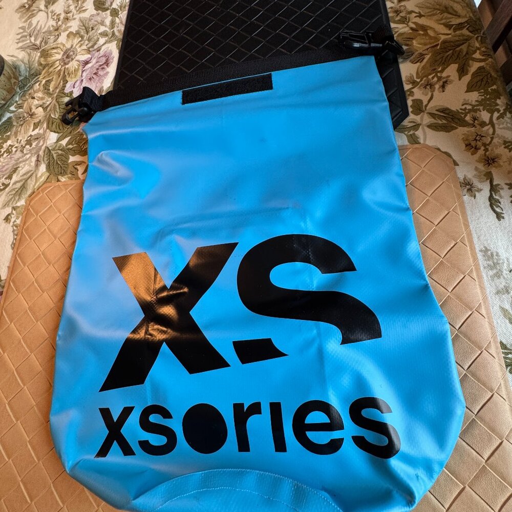 XS Xsories Stuffler 8L Waterproof Duffel Dry Bag with Adjustable Shoulder Strap